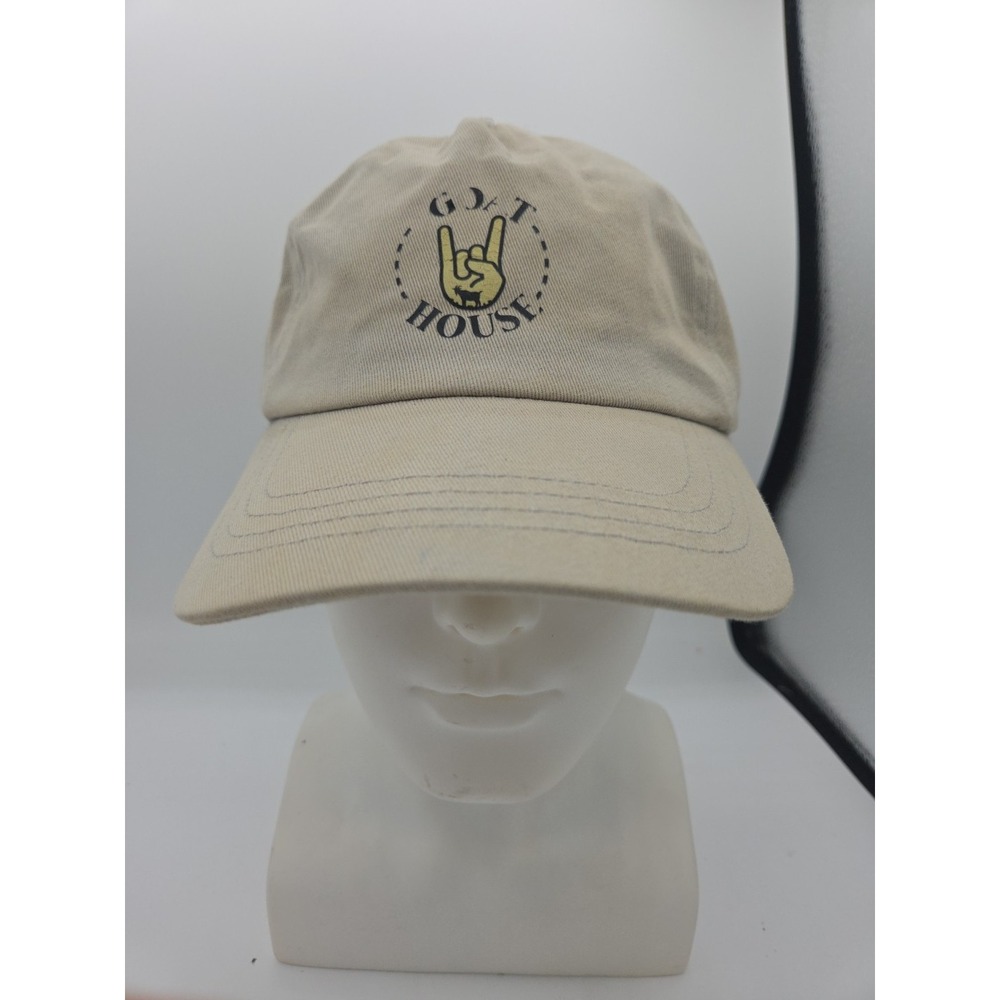 goat house Hat